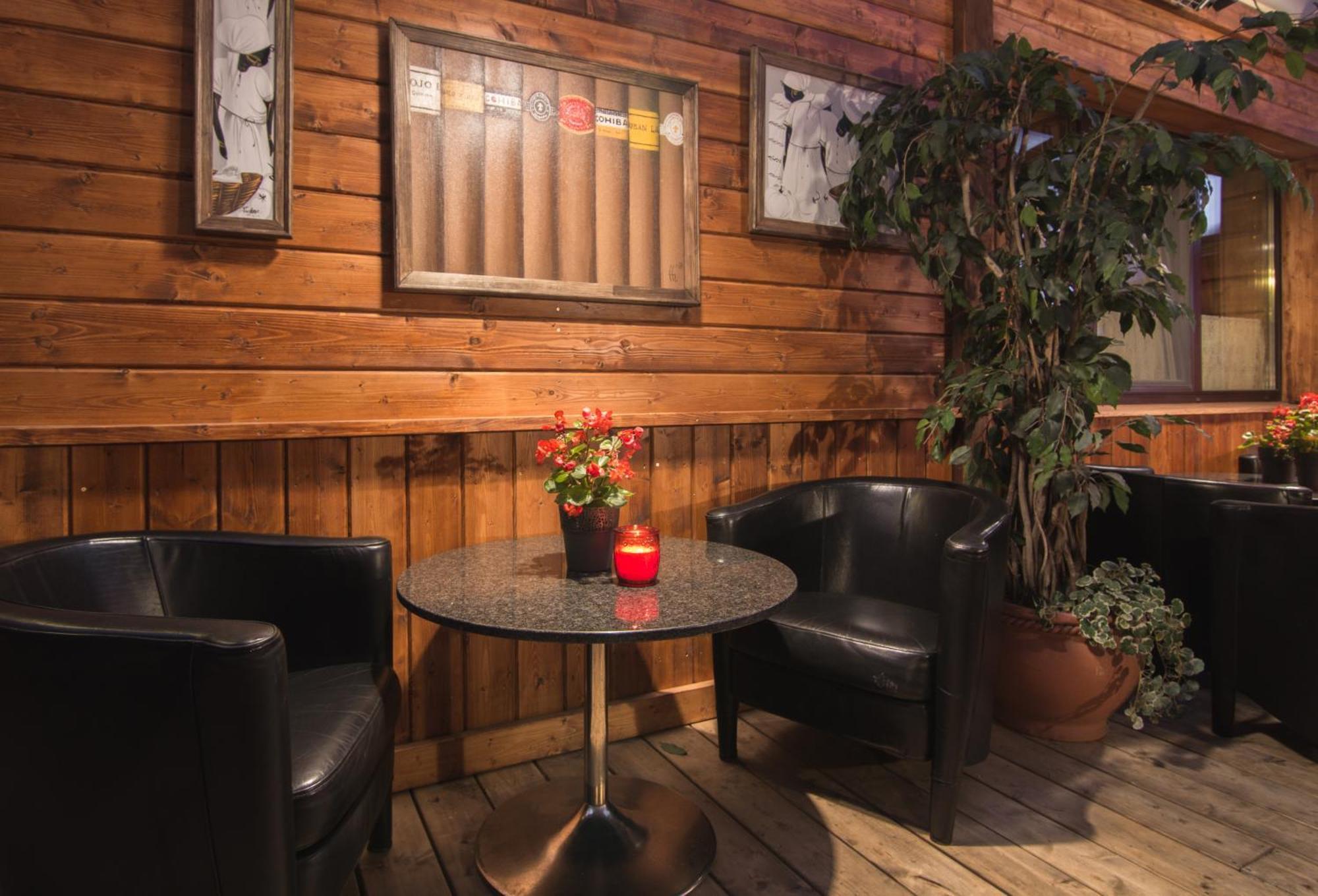 Agate Hotel Озолниеки Экстерьер фото